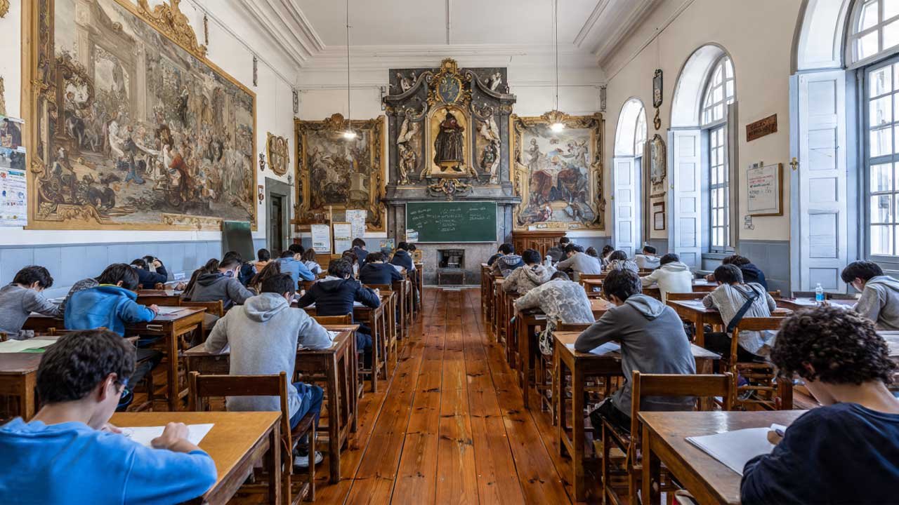 Age-Wise Education System in Portugal (2025 Guide for Parents & Students)